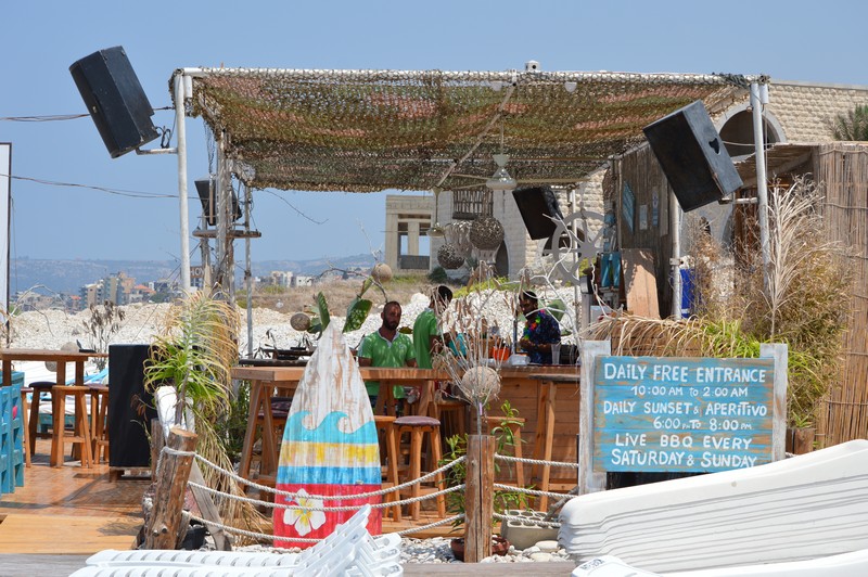 Tonic Beach Bar on Sunday